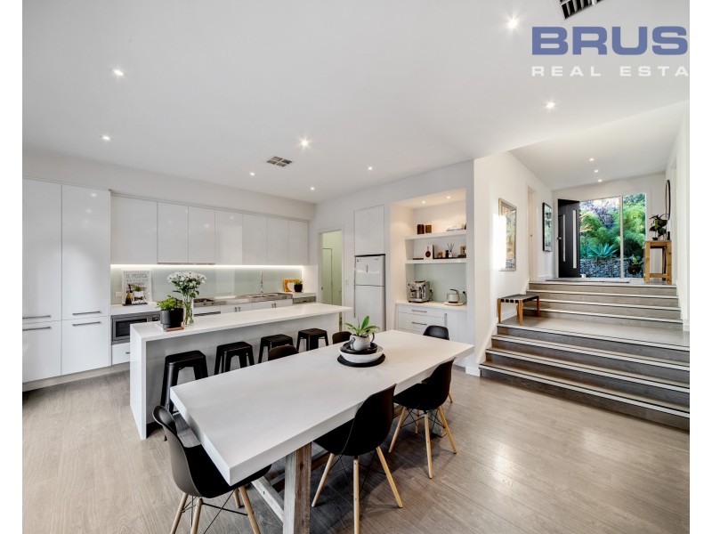 93 Valley View Drive, Highbury SA 5089