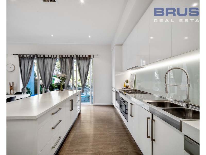 93 Valley View Drive, Highbury SA 5089