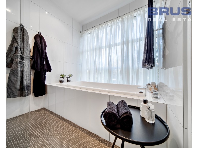 93 Valley View Drive, Highbury SA 5089