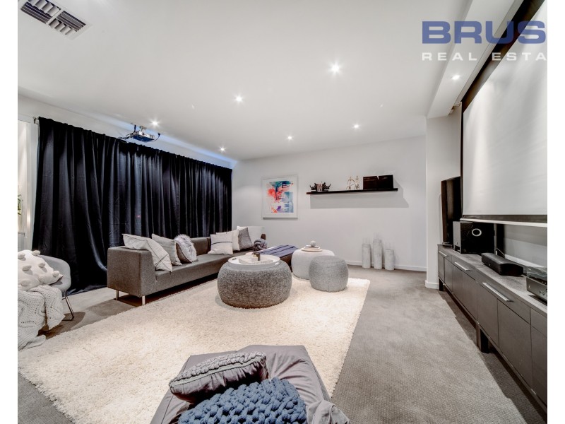 93 Valley View Drive, Highbury SA 5089