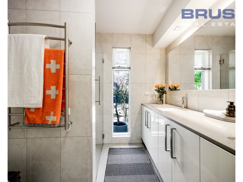 93 Valley View Drive, Highbury SA 5089