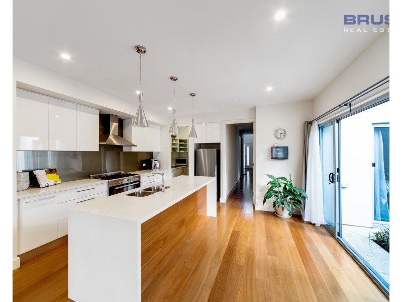 9 Treloar Court, Campbelltown SA 5074