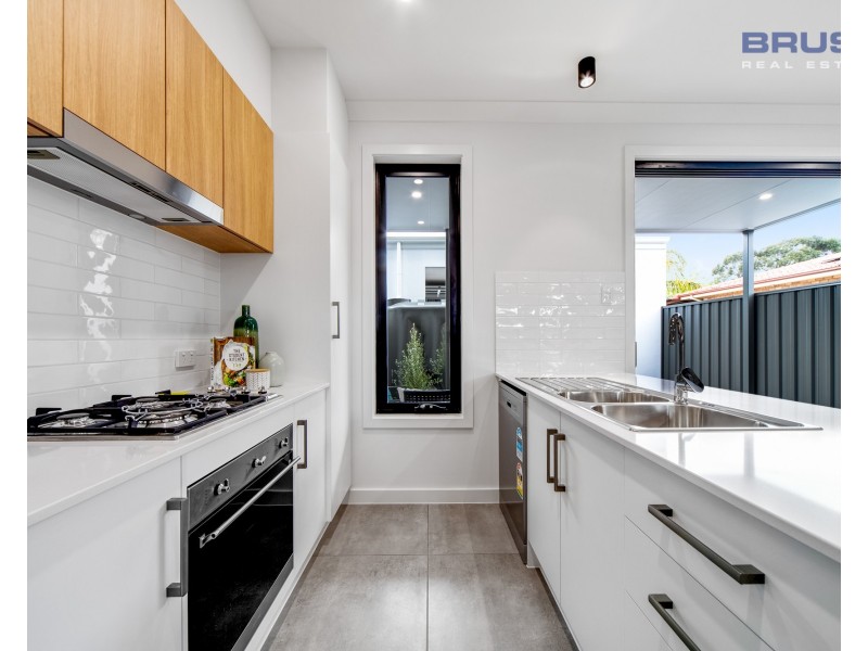 2, 3 & 4/ 3 Ind Street, Paradise SA 5075