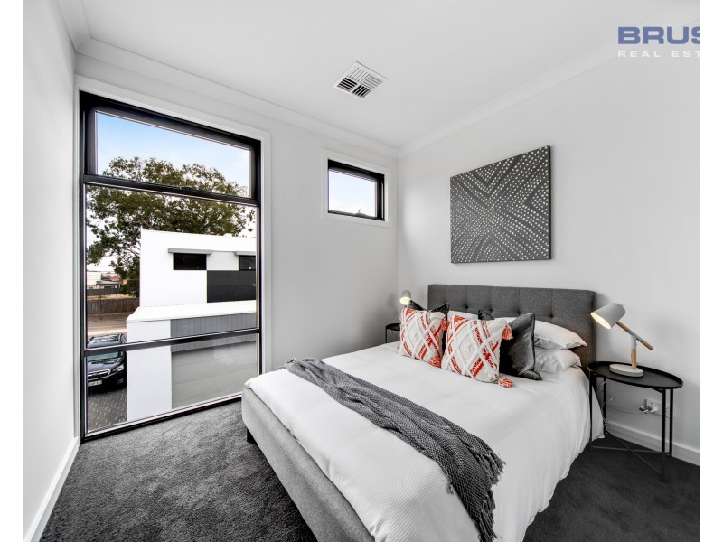 2, 3 & 4/ 3 Ind Street, Paradise SA 5075