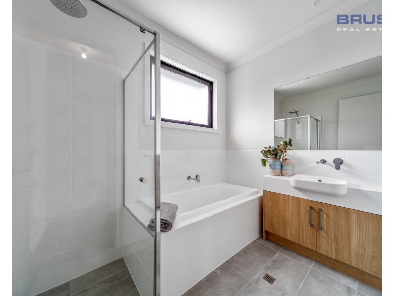 2, 3 & 4/ 3 Ind Street, Paradise SA 5075