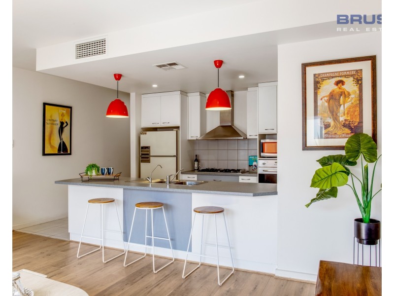 4 Lyons Parade, Forestville SA 5035