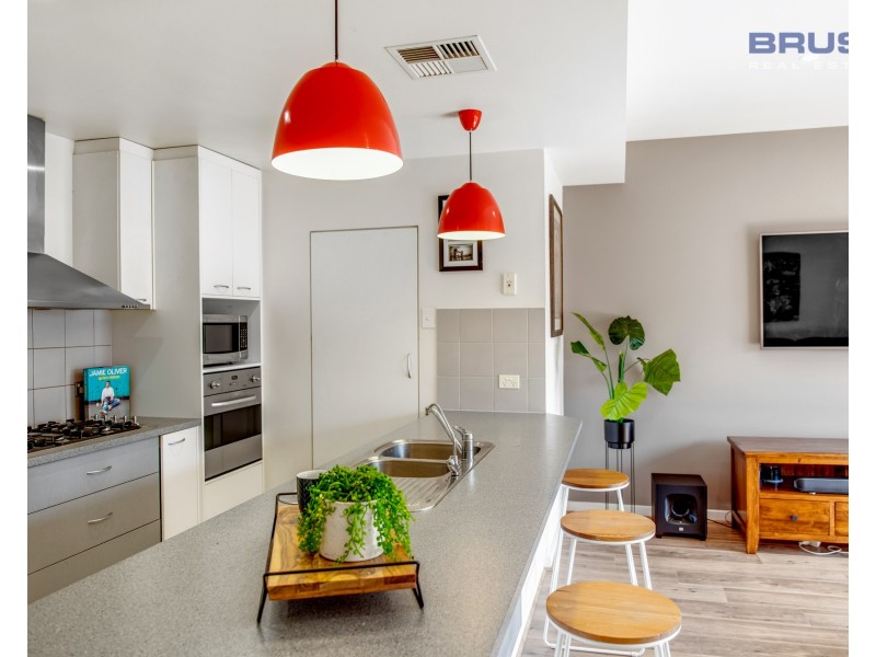 4 Lyons Parade, Forestville SA 5035