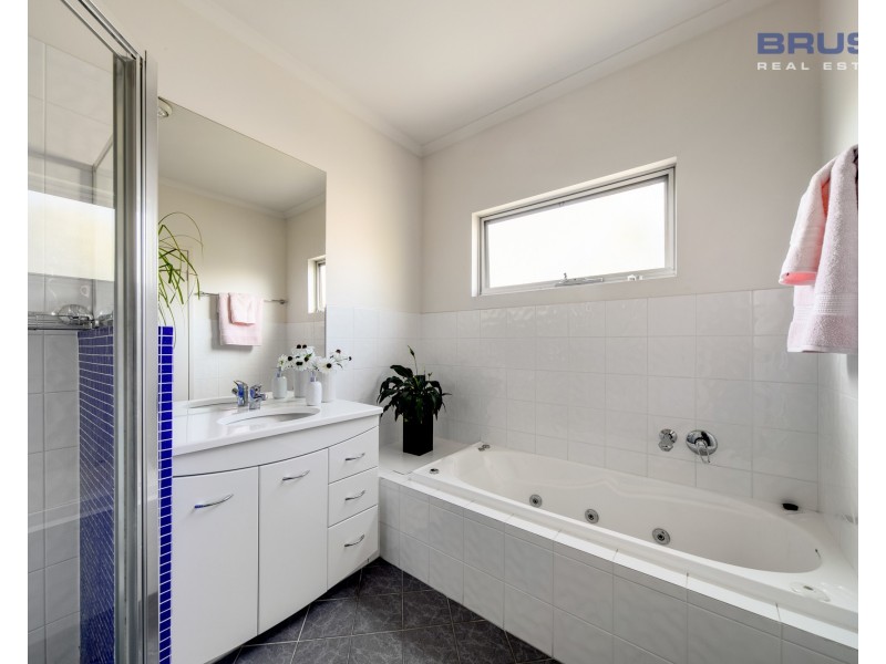 4 Lyons Parade, Forestville SA 5035