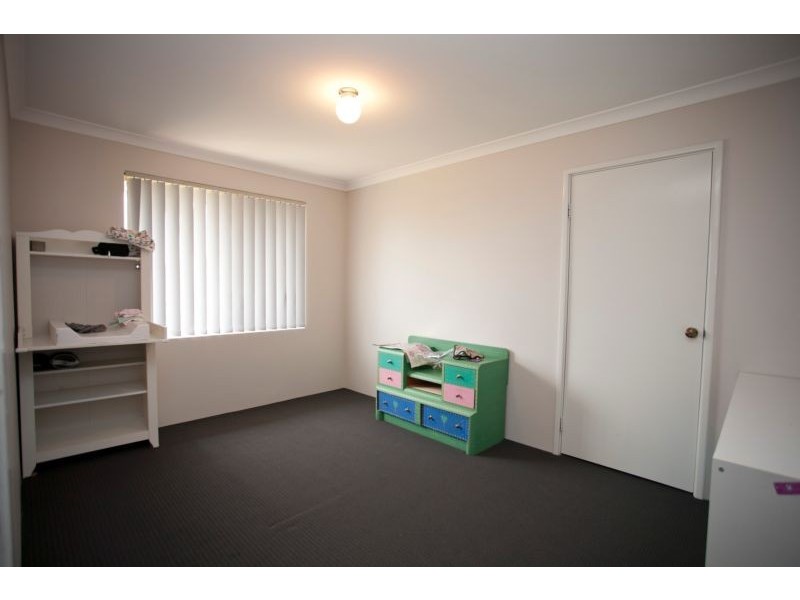 11 Millstream Place, Success WA 6164