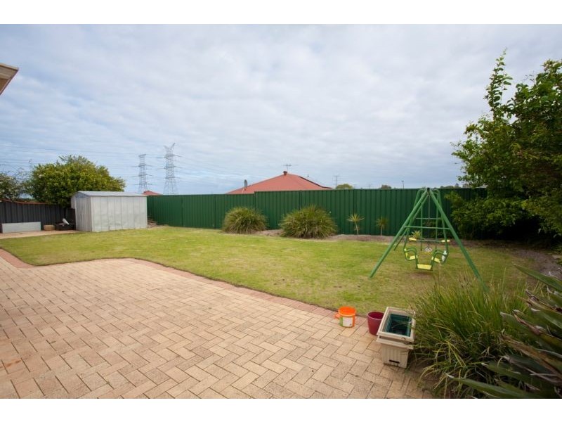 11 Millstream Place, Success WA 6164