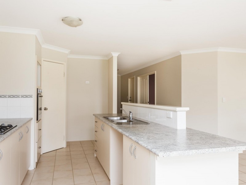 18 Freycinet Circuit, Aubin Grove WA 6164