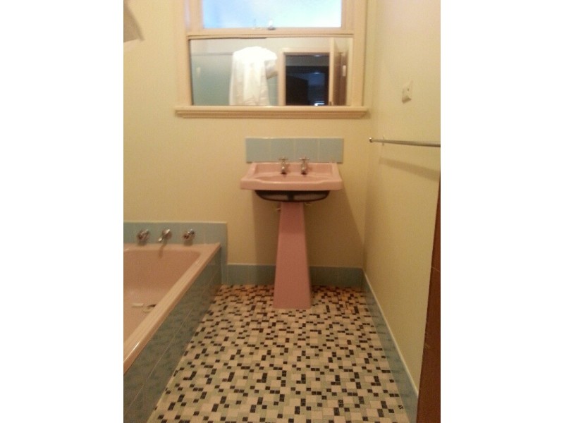 48A Armstrong Road, Wilson WA 6107