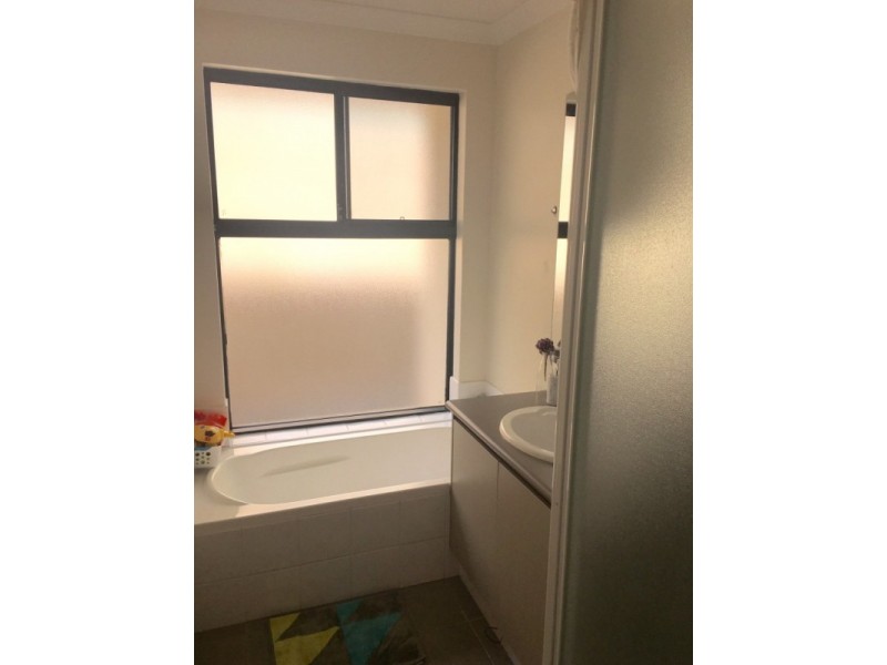 23 Astroloma Drive, Success WA 6164