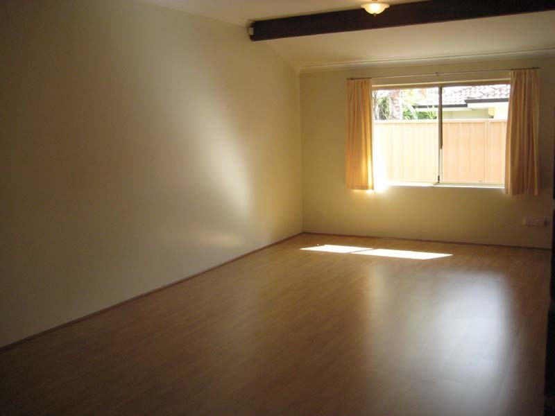 6 Jubilee Avenue, Success WA 6164