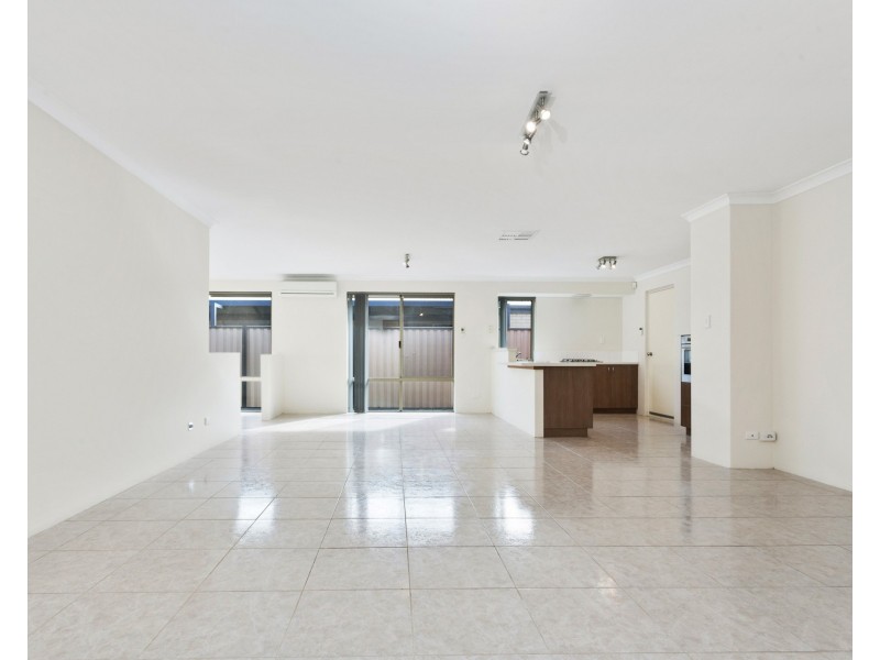 5 Versailles Place, Aubin Grove WA 6164