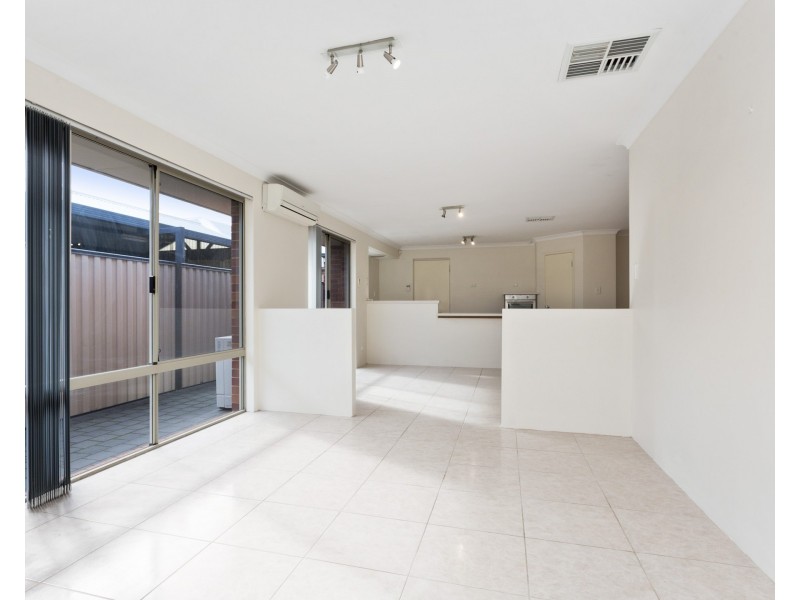 5 Versailles Place, Aubin Grove WA 6164