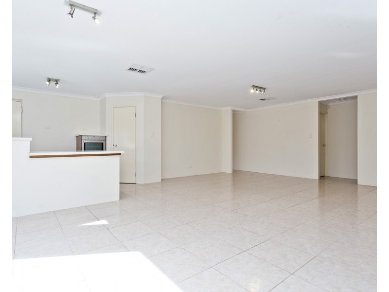 5 Versailles Place, Aubin Grove WA 6164