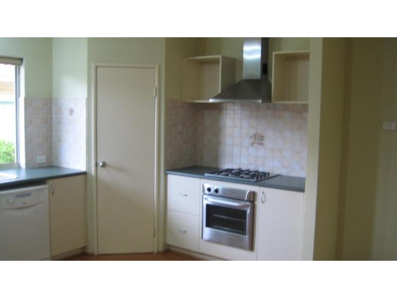 12 Richmond Entrance, Success WA 6164