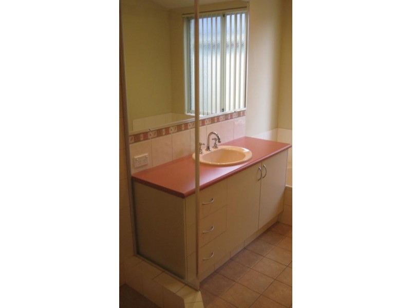 12 Richmond Entrance, Success WA 6164