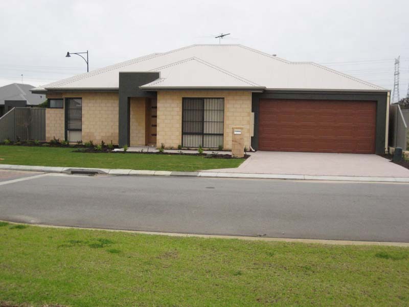 8 Curtin View, Aubin Grove WA 6164