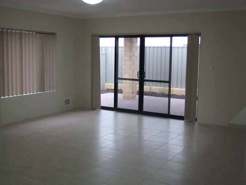 8 Curtin View, Aubin Grove WA 6164