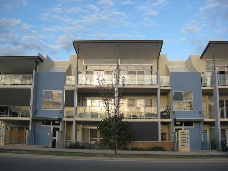 11/105 Wentworth Parade, Success WA 6164