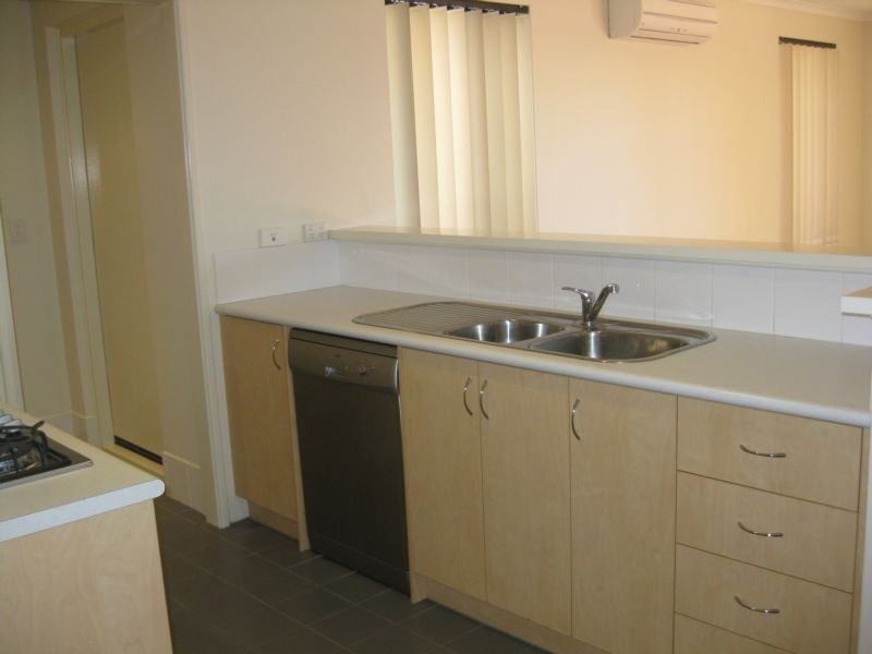 15/1 Coojong Link, Success WA 6164