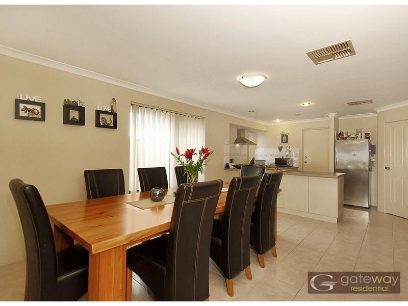 6 Hidcote Turn, Aubin Grove WA 6164