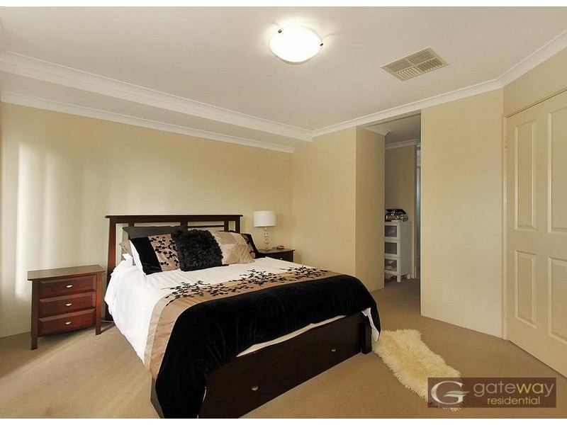 6 Hidcote Turn, Aubin Grove WA 6164