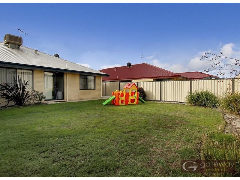 6 Hidcote Turn, Aubin Grove WA 6164