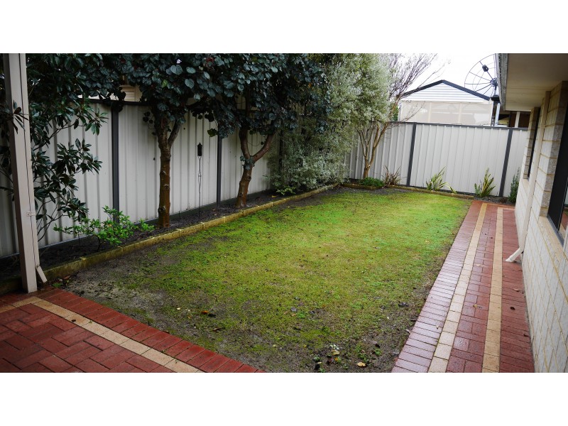 20 Campaspe Drive, Success WA 6164