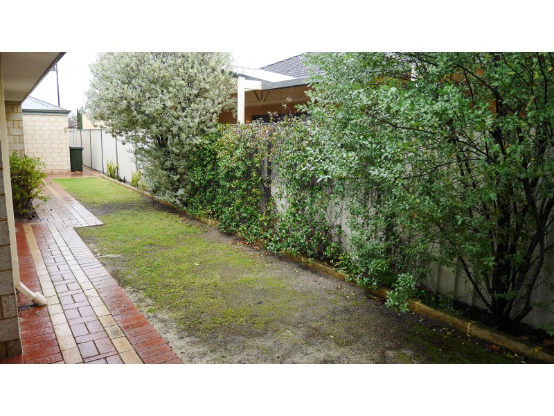 20 Campaspe Drive, Success WA 6164
