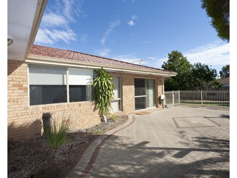 15 Dusenberg Mews, Atwell WA 6164