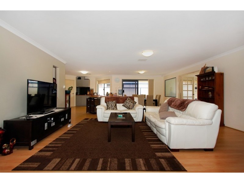 7 Beaumont Parkway, Success WA 6164