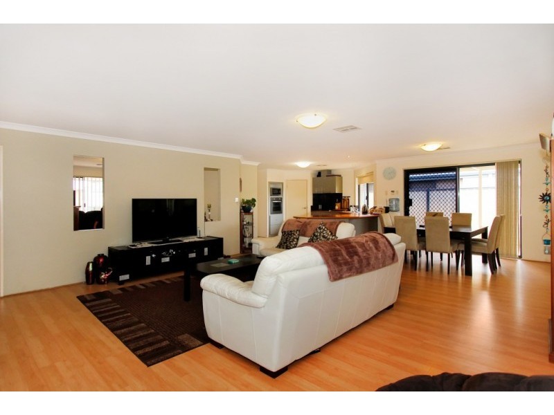 7 Beaumont Parkway, Success WA 6164