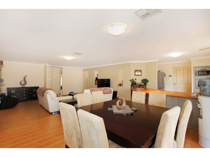 7 Beaumont Parkway, Success WA 6164