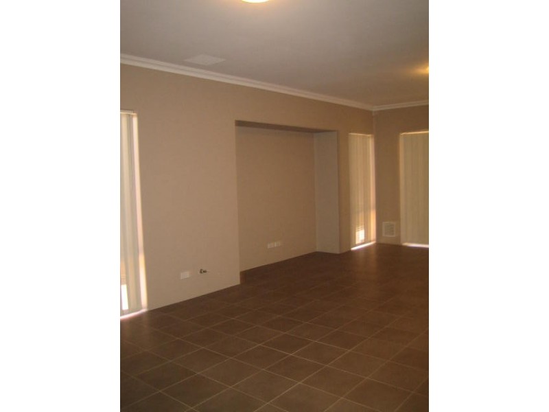 15 Shelduck Pass, Beeliar WA 6164