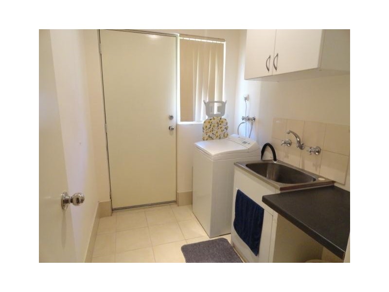 8 Conn Heights, Success WA 6164