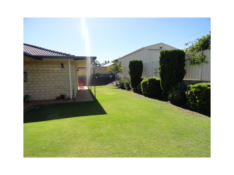 8 Conn Heights, Success WA 6164