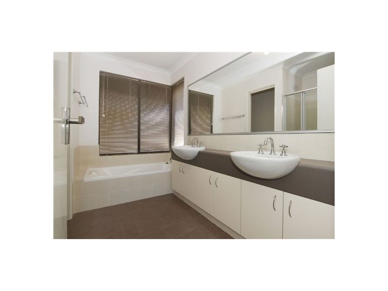 32 Durango Turn, Aubin Grove WA 6164