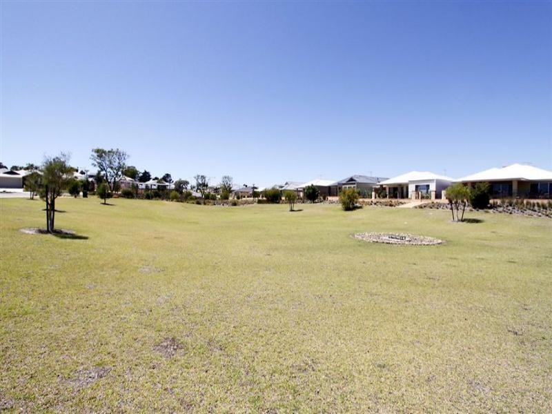 32 Durango Turn, Aubin Grove WA 6164
