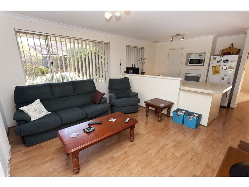 2/44 Turnbury Park Drive, Jandakot WA 6164