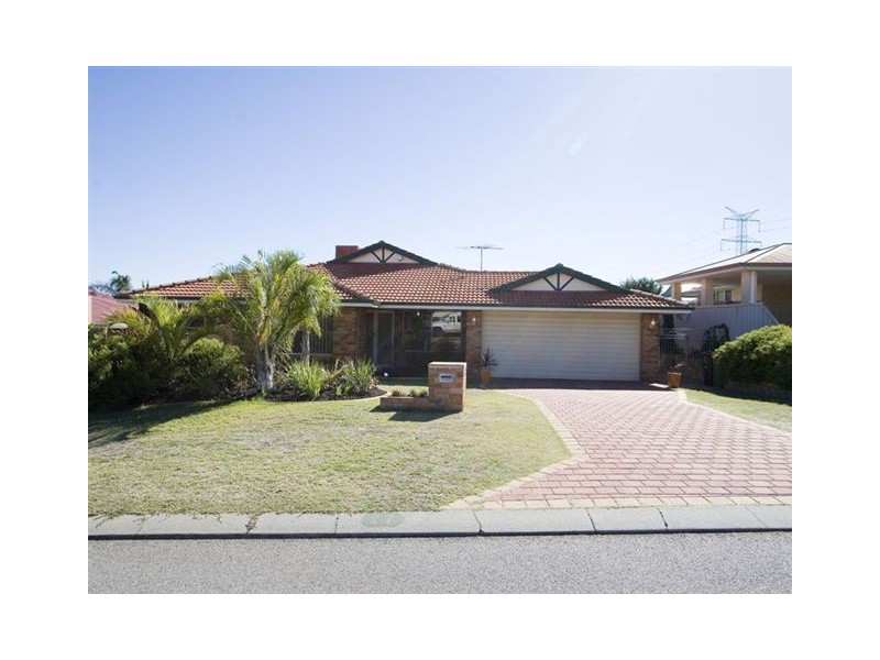 27 Marraboor Place, Success WA 6164