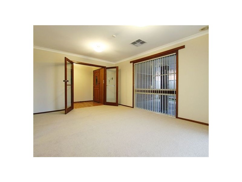 34 McKean Way, Parmelia WA 6167