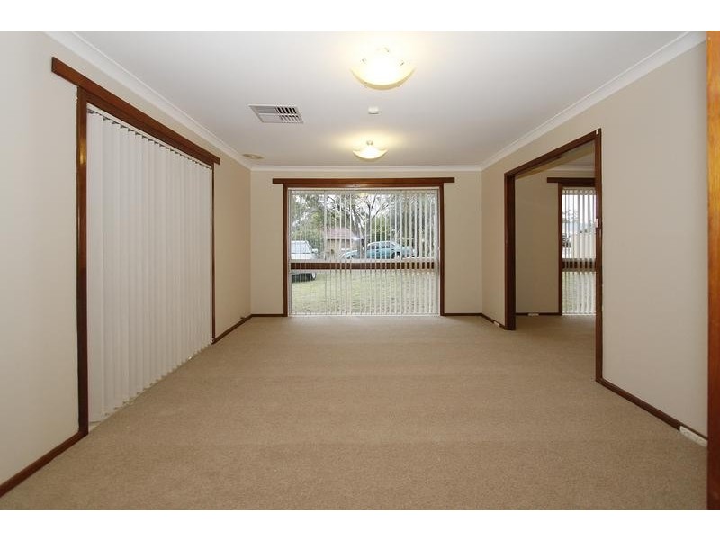 34 McKean Way, Parmelia WA 6167