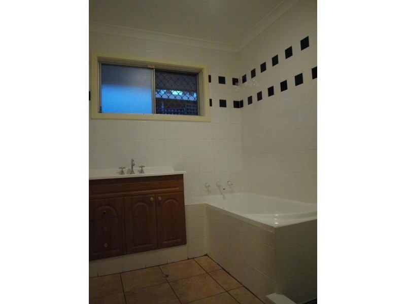 34 McKean Way, Parmelia WA 6167