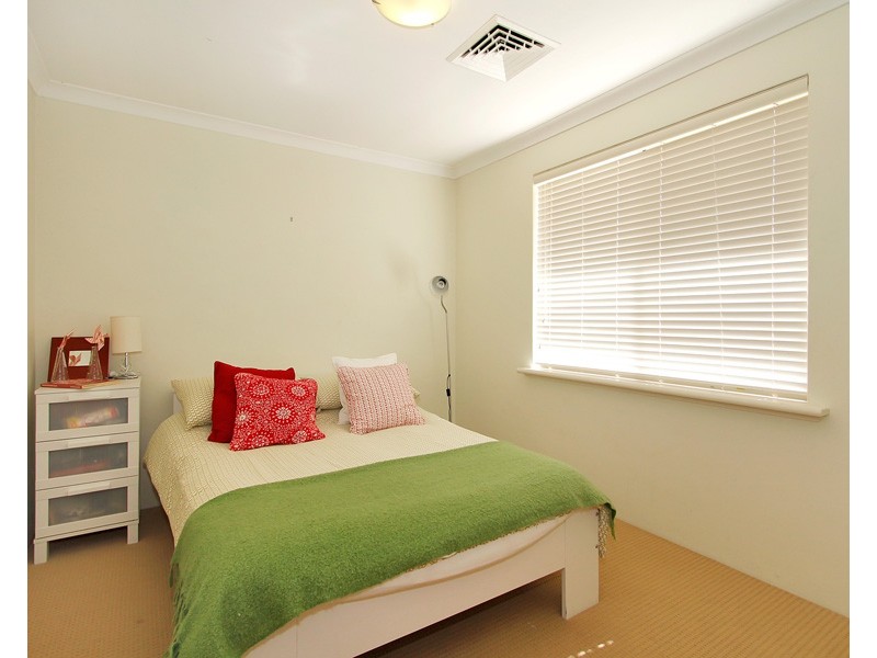 12 Berry Way, Bertram WA 6167