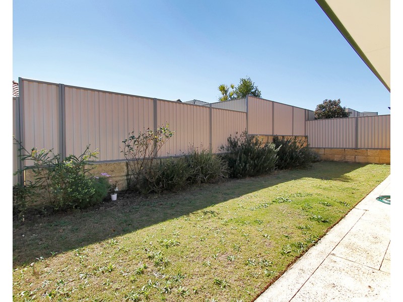 12 Berry Way, Bertram WA 6167