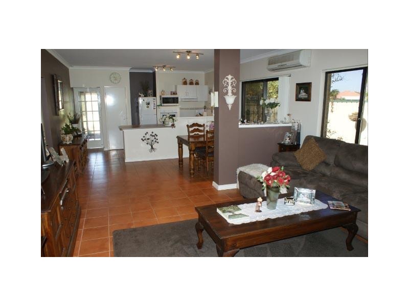 7 Gillen Way, Success WA 6164