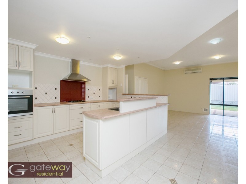 5 Windchime Terrace, Atwell WA 6164